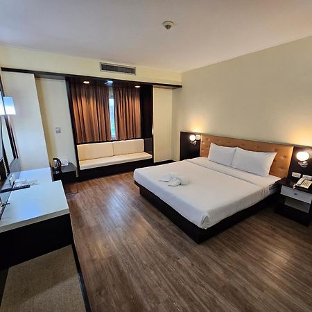 โรงแรม ซิตี้พาร์ค โคราช City Park Hotel Накхонратчасима Экстерьер фото