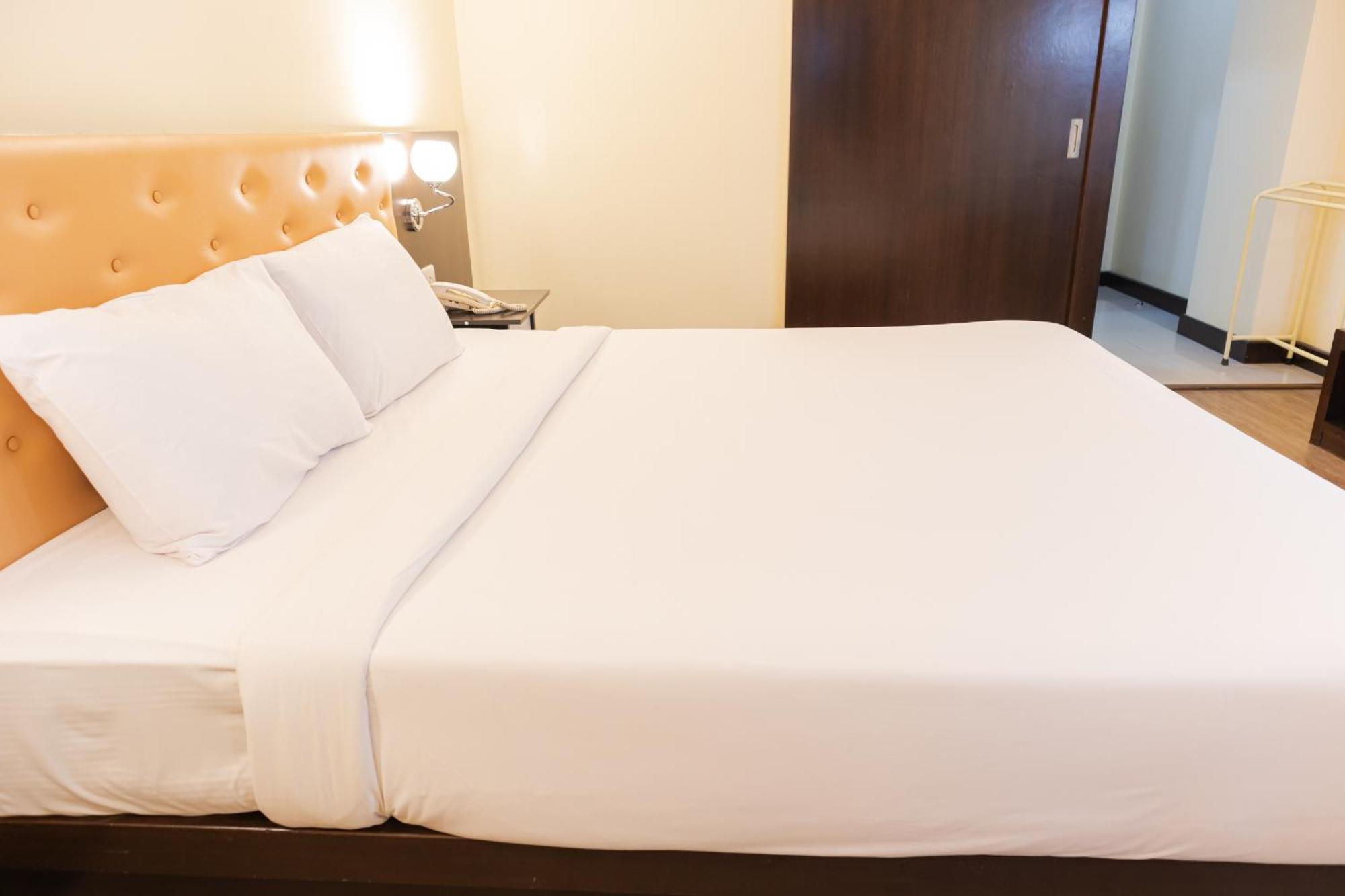 โรงแรม ซิตี้พาร์ค โคราช City Park Hotel Накхонратчасима Экстерьер фото
