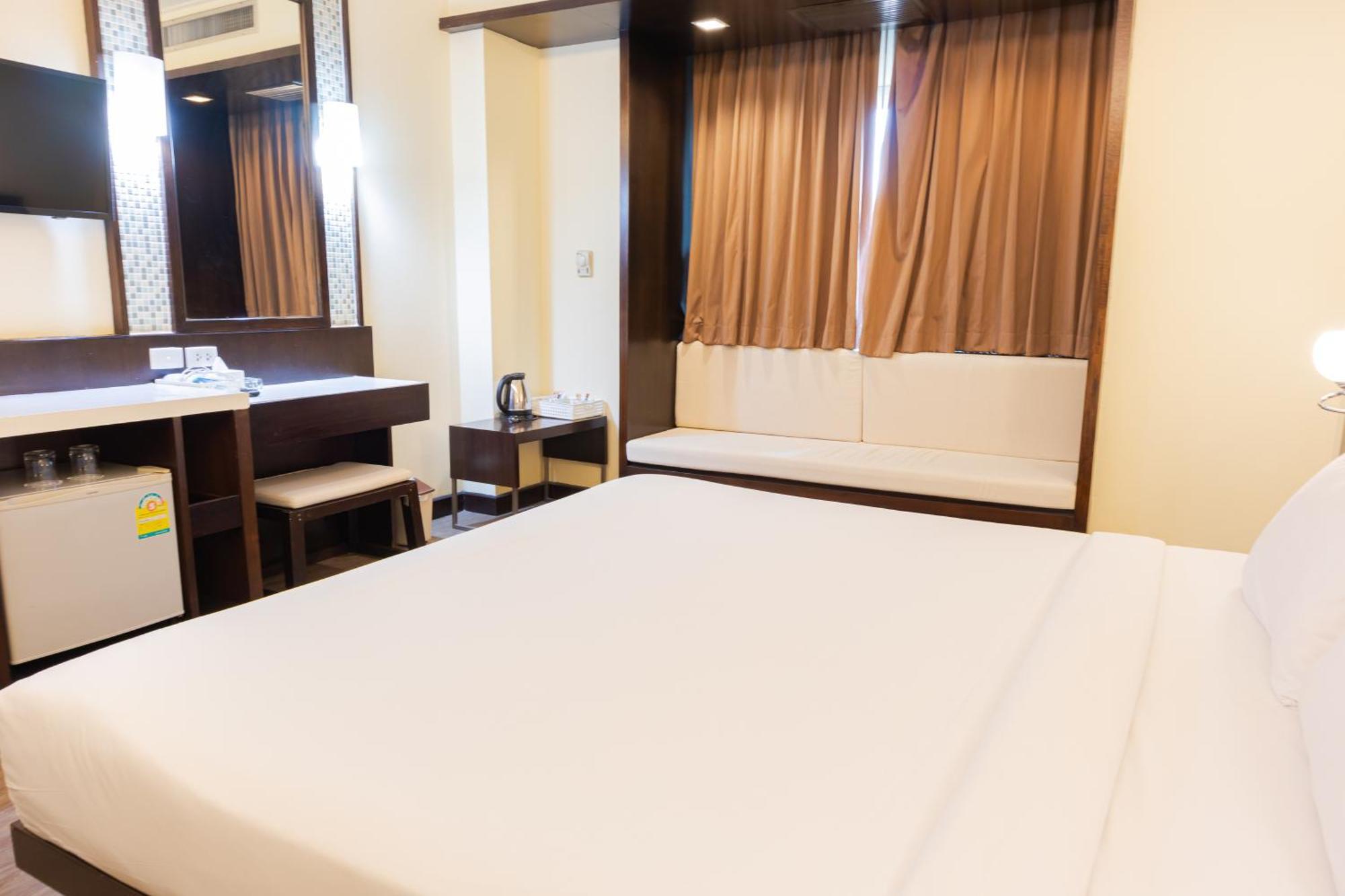 โรงแรม ซิตี้พาร์ค โคราช City Park Hotel Накхонратчасима Экстерьер фото