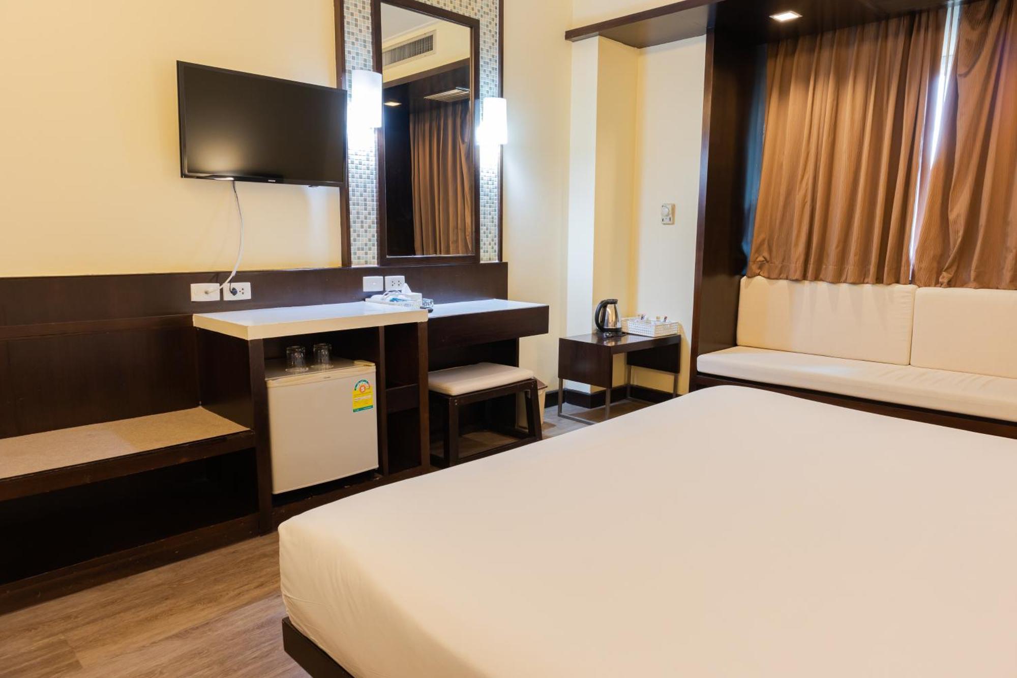 โรงแรม ซิตี้พาร์ค โคราช City Park Hotel Накхонратчасима Экстерьер фото