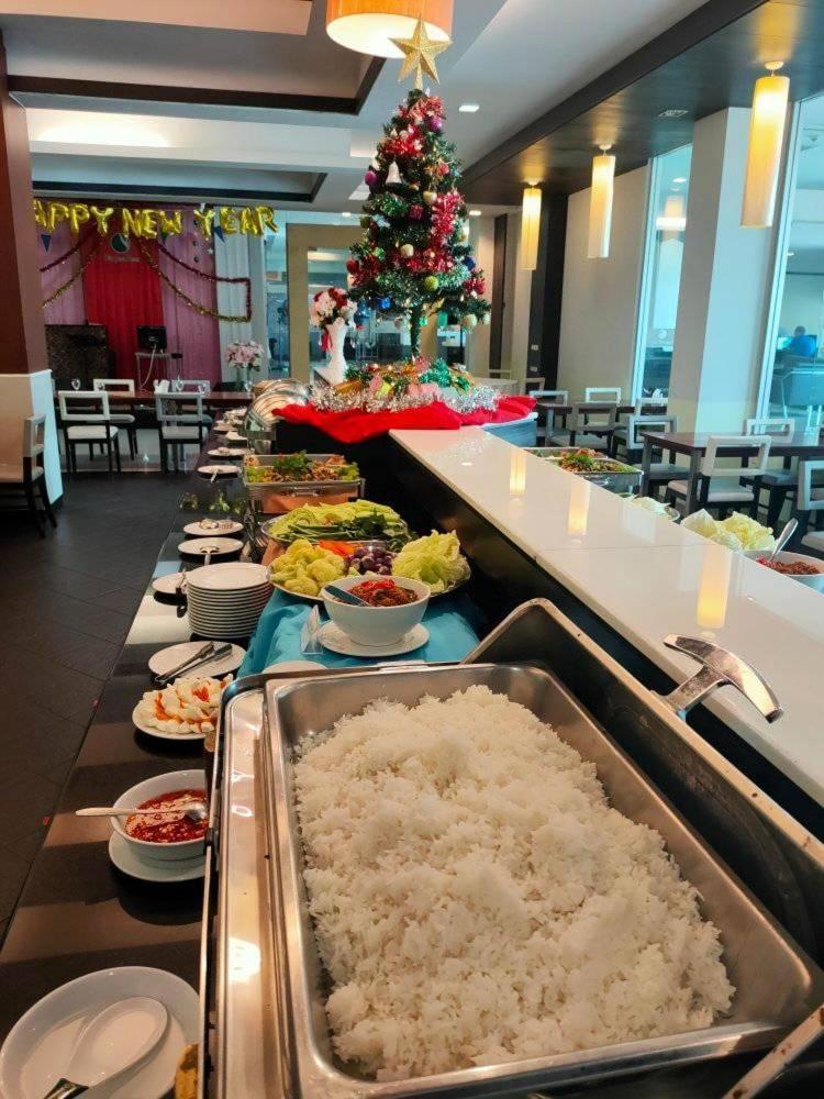 โรงแรม ซิตี้พาร์ค โคราช City Park Hotel Накхонратчасима Экстерьер фото