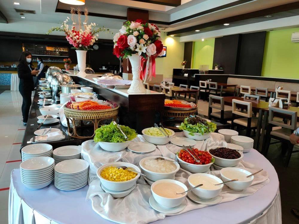 โรงแรม ซิตี้พาร์ค โคราช City Park Hotel Накхонратчасима Экстерьер фото