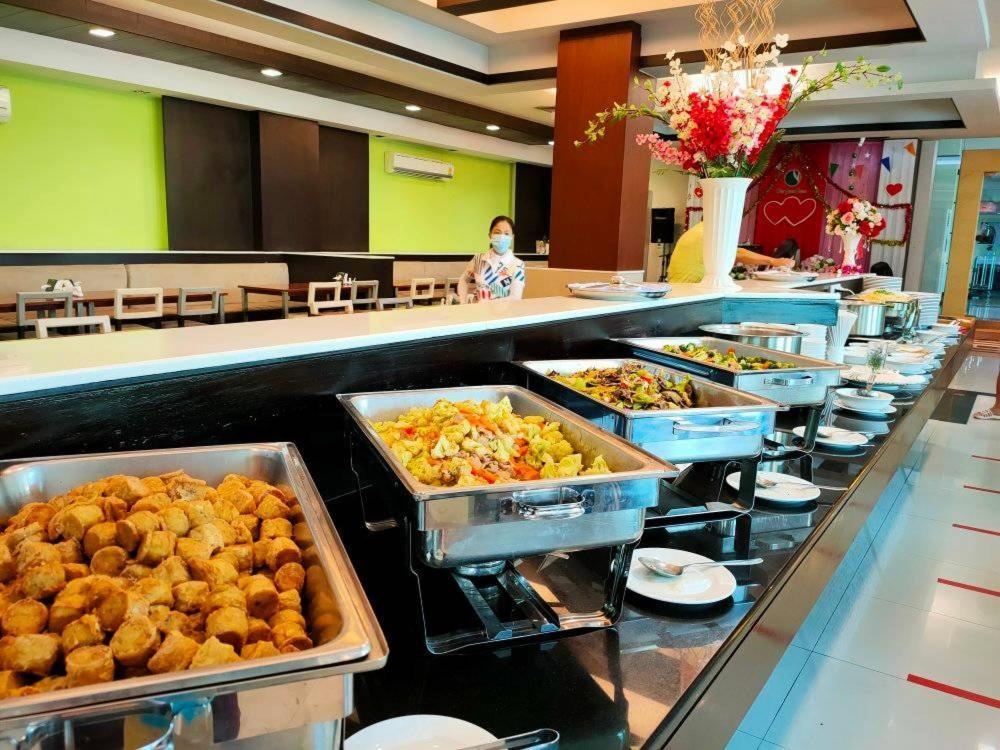 โรงแรม ซิตี้พาร์ค โคราช City Park Hotel Накхонратчасима Экстерьер фото