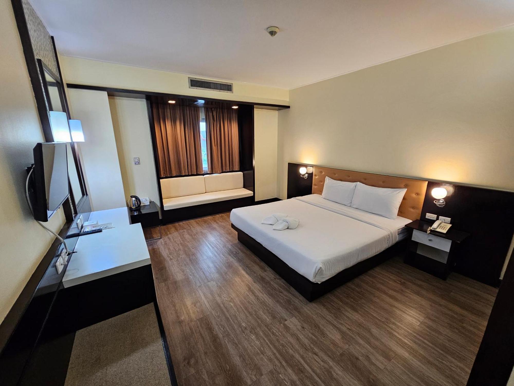 โรงแรม ซิตี้พาร์ค โคราช City Park Hotel Накхонратчасима Экстерьер фото