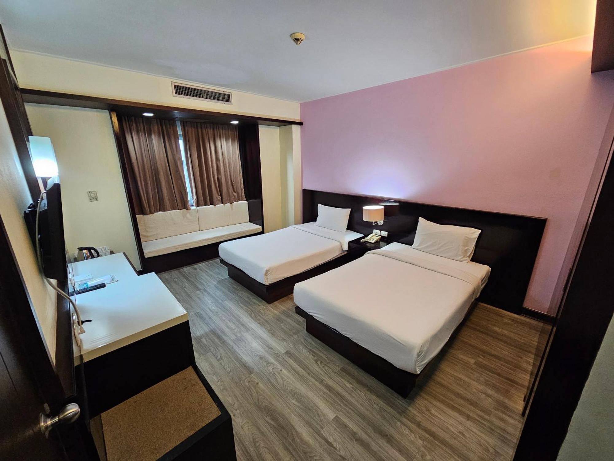 โรงแรม ซิตี้พาร์ค โคราช City Park Hotel Накхонратчасима Экстерьер фото